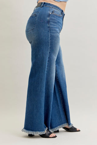 Judy Blue High Waist Column Button Fly & Back Welt Pockets Straight Denim Jeans 881001