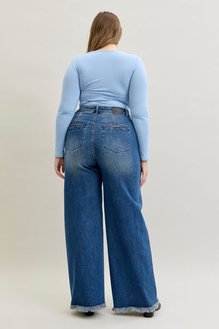 Judy Blue High Waist Column Button Fly & Back Welt Pockets Straight Denim Jeans 881001