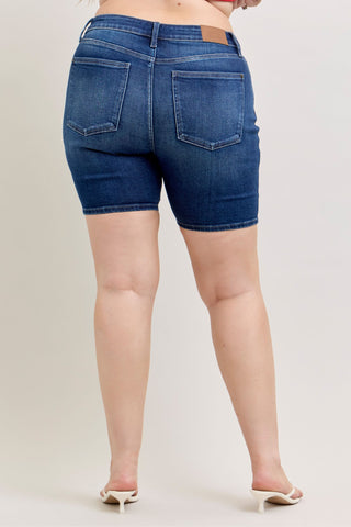 Judy Blue Mid Rise Bermuda Denim Short 152108
