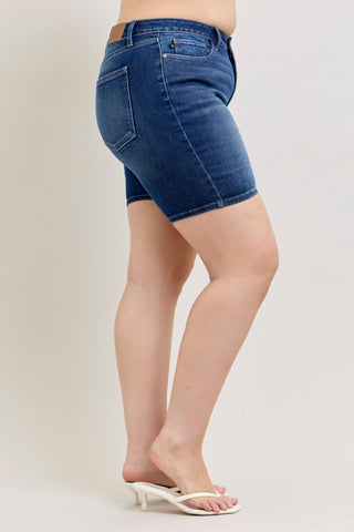 Judy Blue Mid Rise Bermuda Denim Short 152108