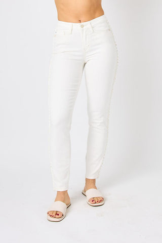 Judy Blue Mid Rise Braided Detail White Relaxed Fit Denim Jeans 88782