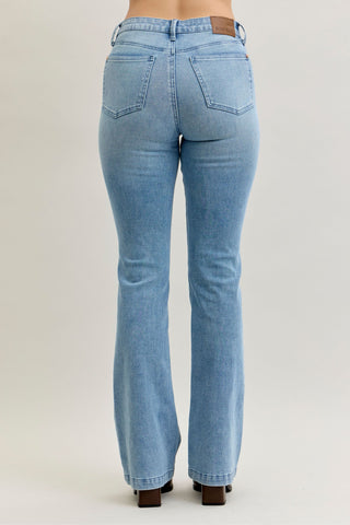 Judy Blue Mid Rise Contrast Wash & Front Patch Bootcut Denim Jeans 881053