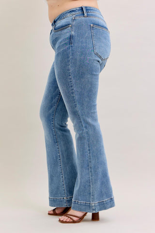 Judy Blue Mid Rise Flare Denim Jeans 82676