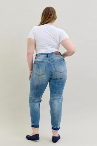 Judy Blue Mid Rise Rigid Magic Release Hem Boyfriend Denim Jeans 88818