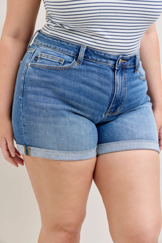 Judy Blue Mid Rise Slim Denim Short 152109