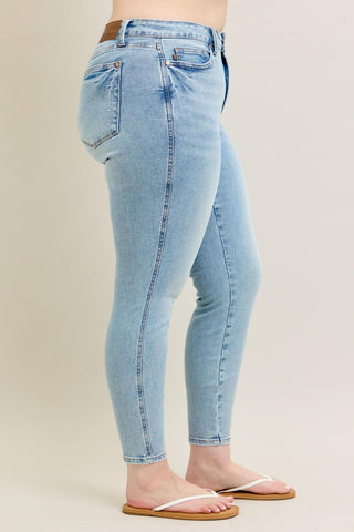 Judy Blue Mid Rise Tummy Control Vintage Wash Skinny Denim Jeans 88980