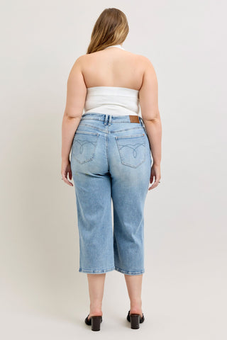 Judy Blue Mid Rise Vintage Pockets & Seam Detail Wide Leg Crop Denim Jeans 881076