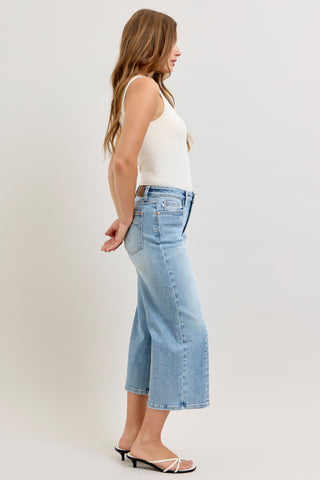 Judy Blue Mid Rise Vintage Pockets & Seam Detail Wide Leg Crop Denim Jeans 881076