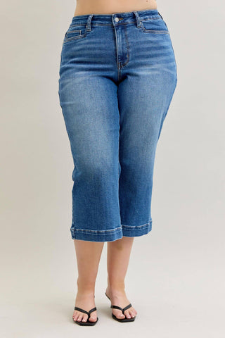 Judy Blue Mid Rise Vintage Pockets & Wide Hem Wide Leg Crop Denim Jeans 881006