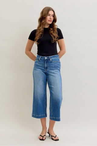 Judy Blue Mid Rise Vintage Pockets & Wide Hem Wide Leg Crop Denim Jeans 881006