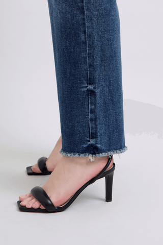 Judy Blue Mid Rise Wide Leg w/ Tint Denim Jeans 82640