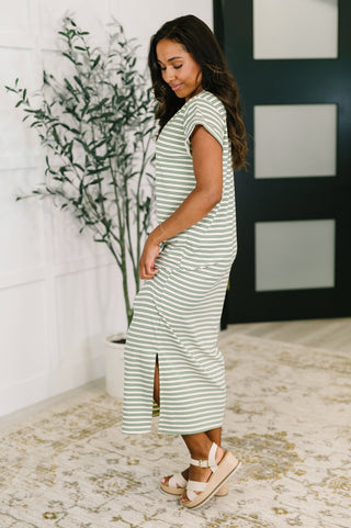 Polagram Keep Me Comfy Casual Maxi Dress in Green