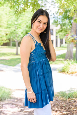 Zenana Magic Touch Tank in Teal