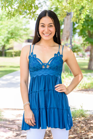 Zenana Magic Touch Tank in Teal
