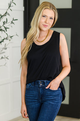 Andree By Unit Mellow Muse Relaxed Knit Tank in Black