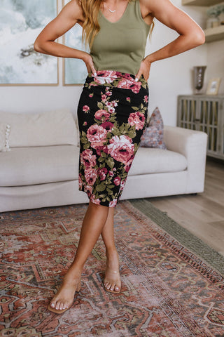 Now N Forever Perfectly Pristine Floral Pencil Skirt