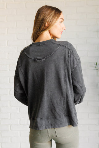 Rae Mode Quick Fix Mineral Wash Crew Neck Pullover in Black