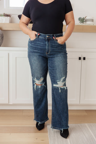 Judy Blue Rose High Rise 90's Straight Jeans in Dark Wash - Exclusive