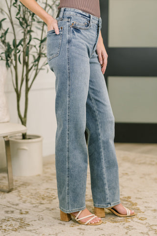 Judy Blue Sabrina High Waist TC Slim Straight - Exclusive