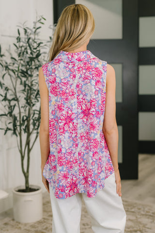 Dear Scarlett Sea Spray Collared Sleeveless Top in Falling Floral