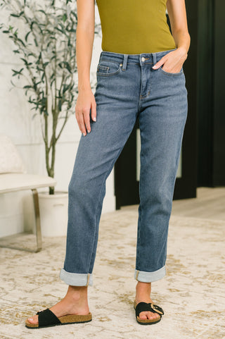 Judy Blue Shane Mid Rise Billie Boyfriend Jean in Dark Cozy Indigo