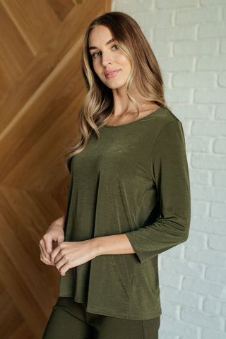 Dear Scarlett Signature Classic Round Neck Top in Olive