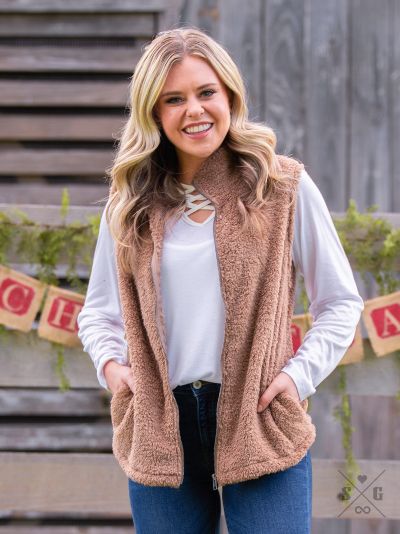 Southern Grace The Aspen Wubby Sherpa Vest-Clothing-Sunshine and Wine Boutique