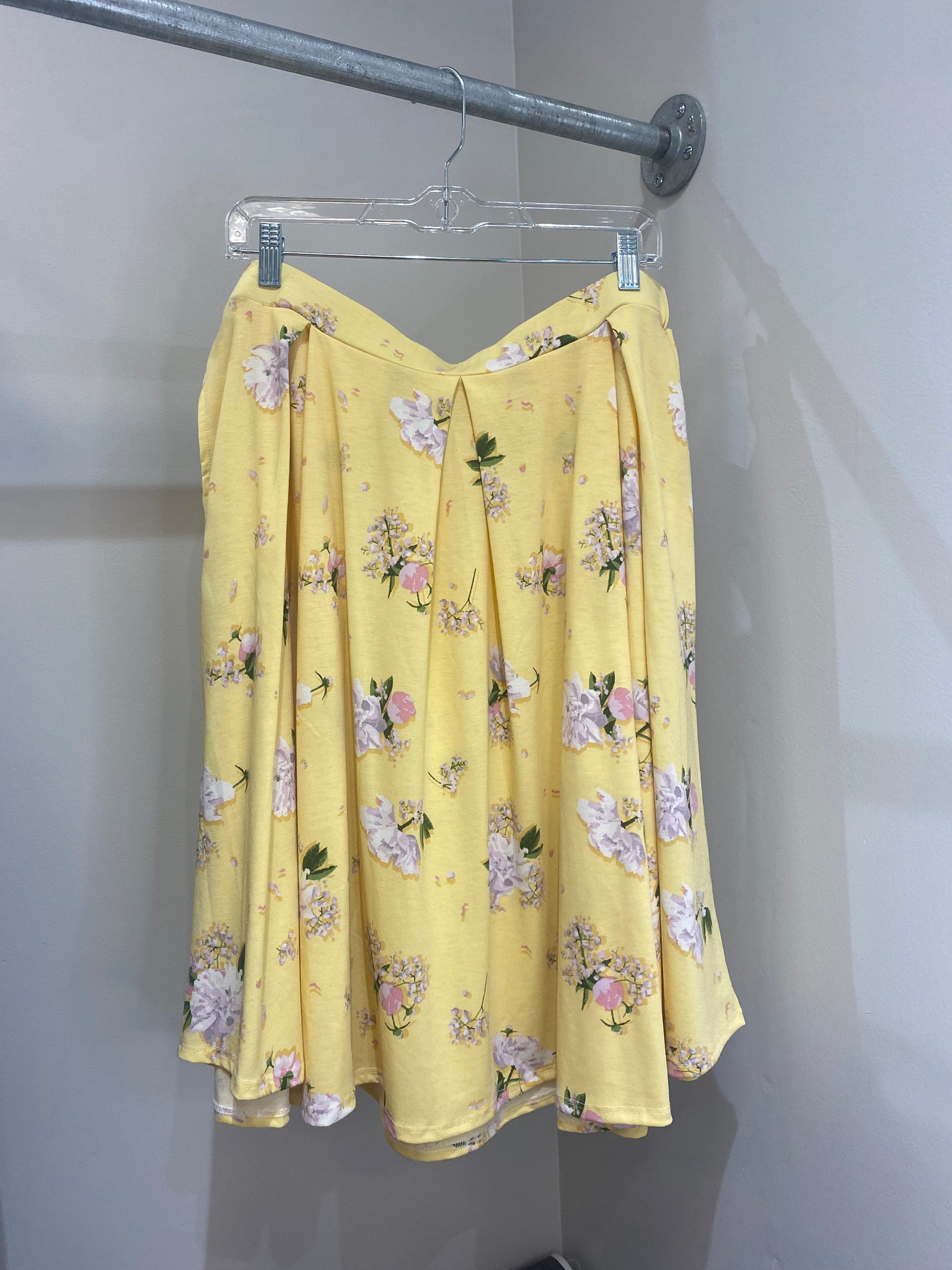 LuLaRoe Madison Pleated Skirt with Pockets Size 3XL-Shirts & Tops-Sunshine and Wine Boutique