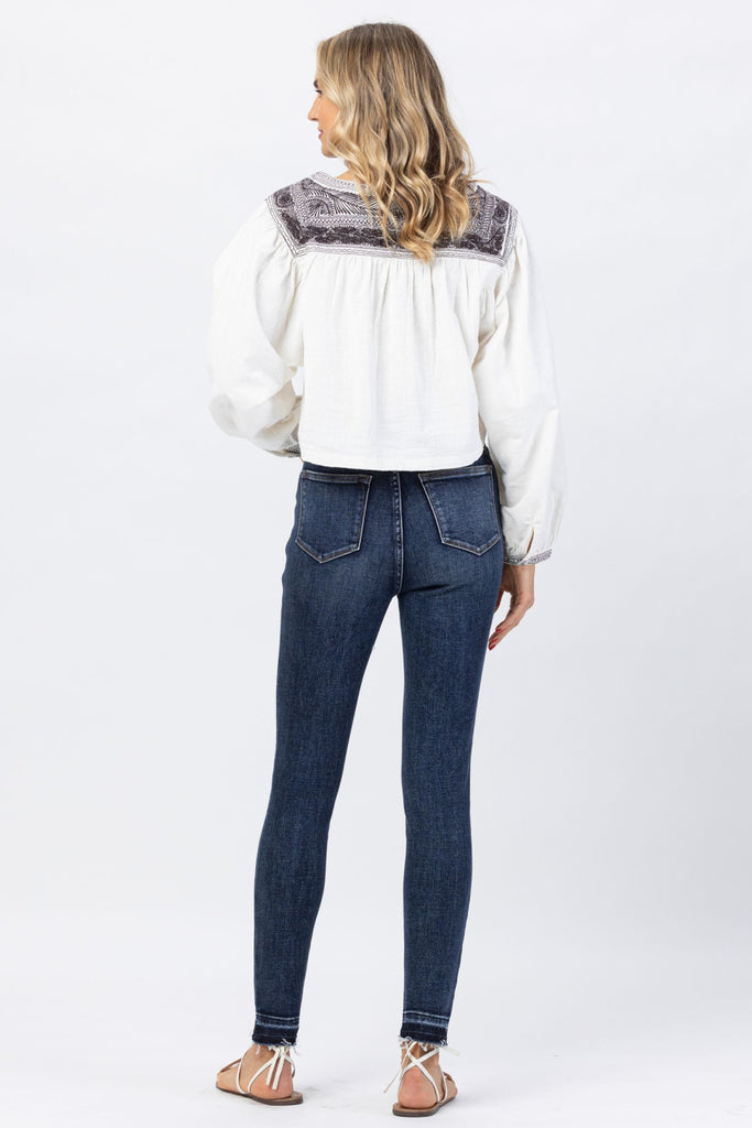 Judy Blue Control Top Contrasting Wash Skinny Jeans
