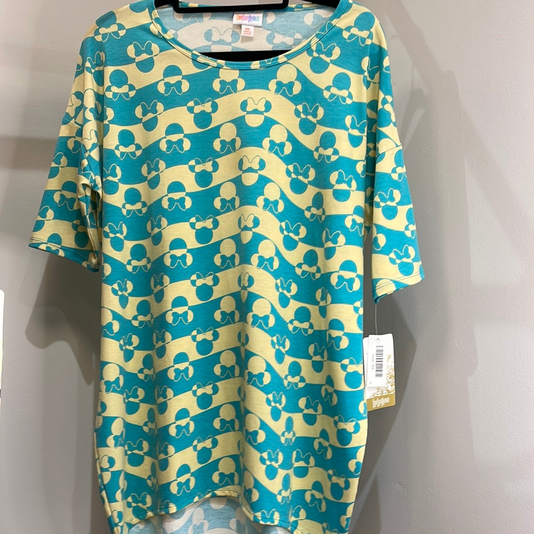 LuLaRoe Disney Irma Short Sleeve High Low Top Size XS Green – Sunshine &  Wine Boutique