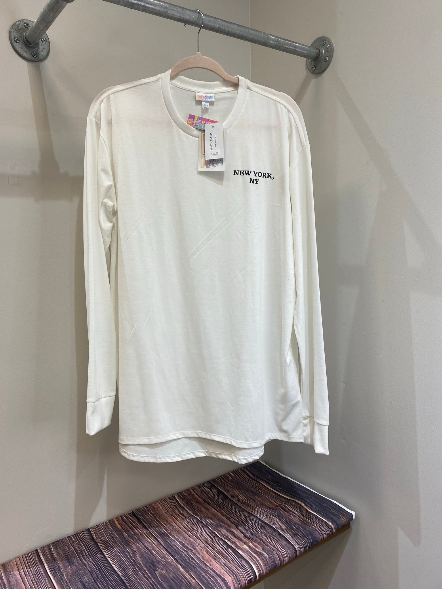 LuLaRoe Hudson Long Sleeve Top Size XL New York-Shirts & Tops-Sunshine and Wine Boutique